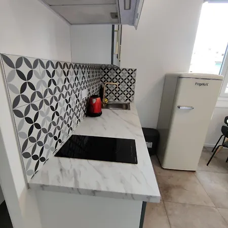 Ferienwohnung Loft Chic Avec Mezzanine Contemporaine Vénissieux Exterior foto